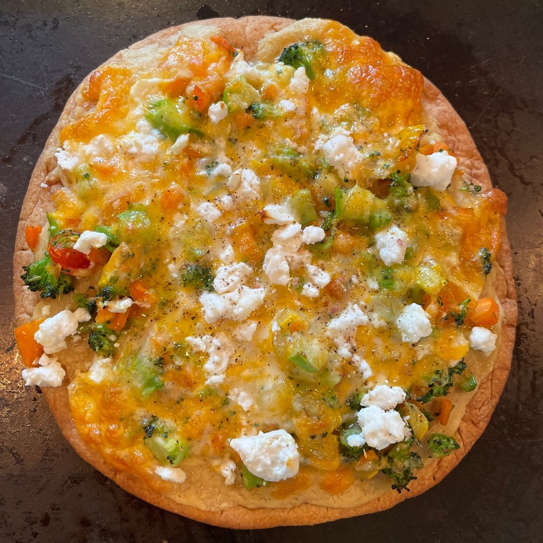 Meatless Friday Hummus Pizza